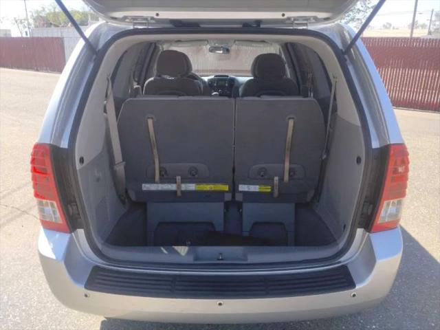 2012 Kia Sedona LX