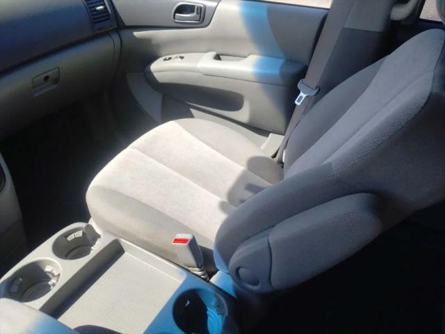 2012 Kia Sedona LX