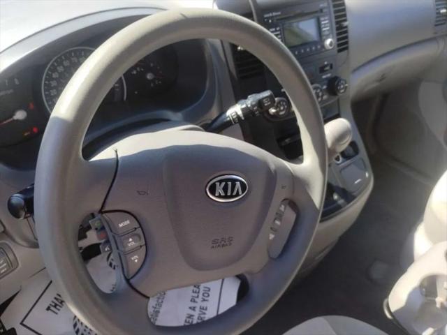 2012 Kia Sedona LX