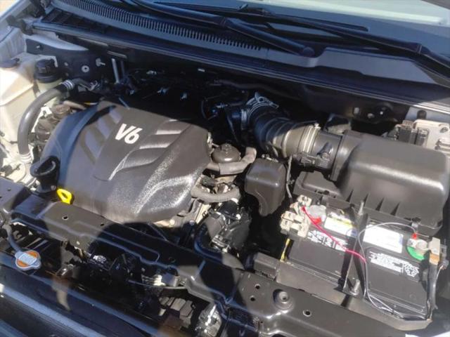 2012 Kia Sedona LX