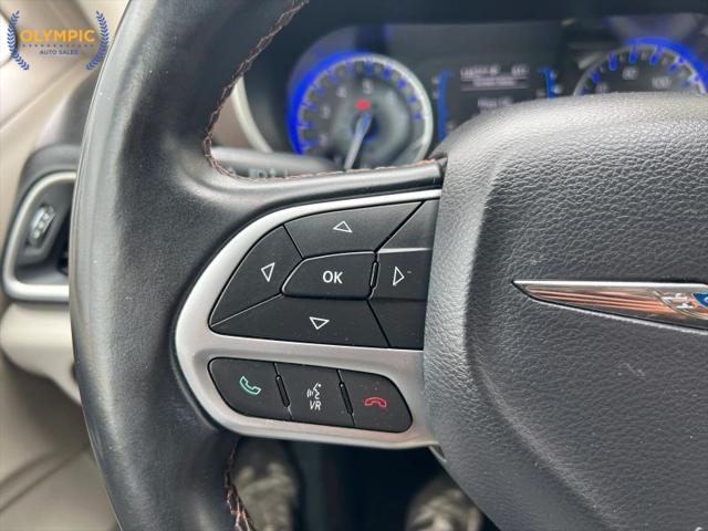 2017 Chrysler Pacifica Touring-L
