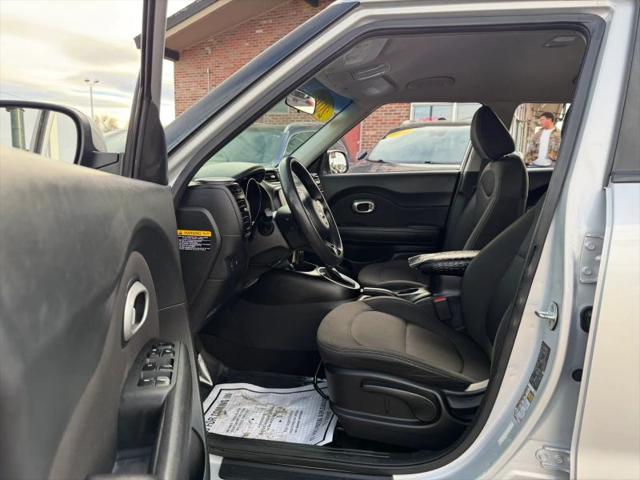 2016 Kia Soul Base