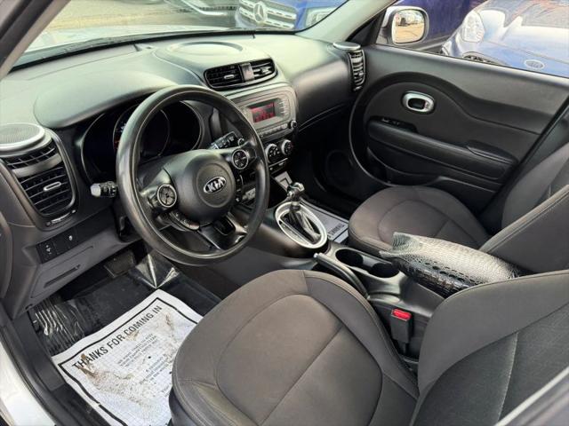 2016 Kia Soul Base