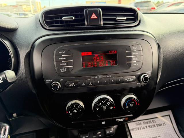 2016 Kia Soul Base