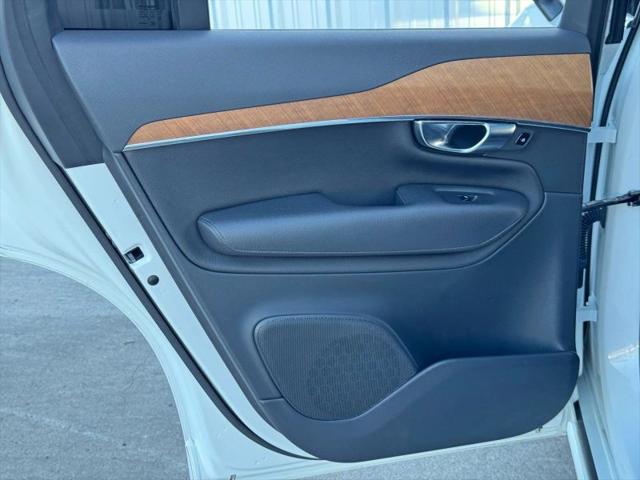 2021 Volvo XC90 Recharge T8 Inscription Expression 7 Passenger