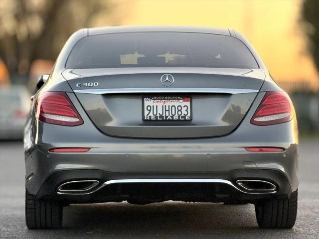 2017 Mercedes-Benz E-CLASS E 300 E 300