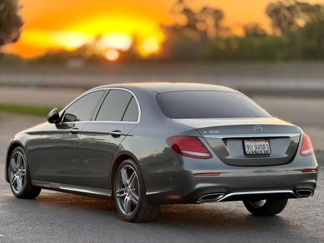 2017 Mercedes-Benz E-CLASS E 300 E 300