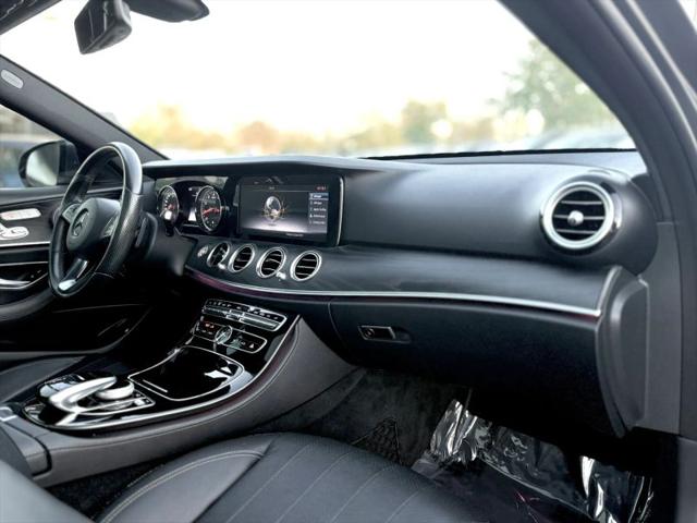 2017 Mercedes-Benz E-CLASS E 300 E 300
