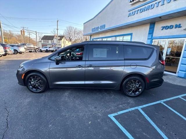 2021 Chrysler Pacifica Touring