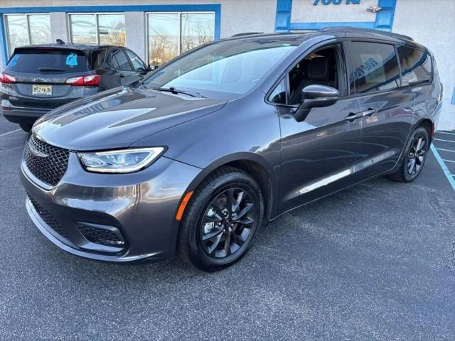 2021 Chrysler Pacifica Touring