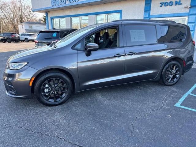 2021 Chrysler Pacifica Touring