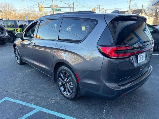 2021 Chrysler Pacifica Touring