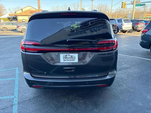 2021 Chrysler Pacifica Touring