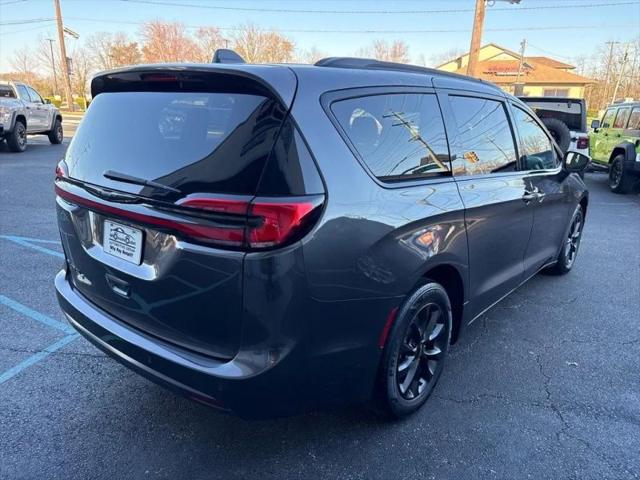 2021 Chrysler Pacifica Touring