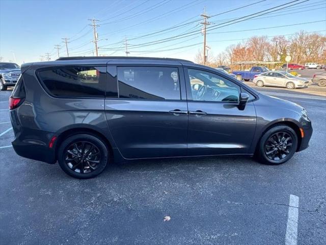 2021 Chrysler Pacifica Touring