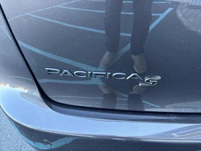 2021 Chrysler Pacifica Touring