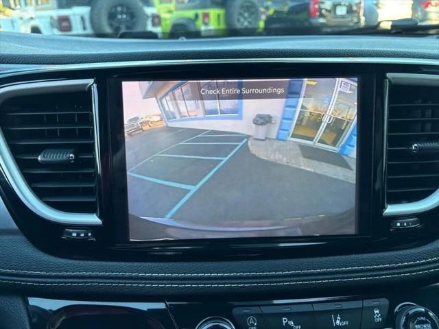 2021 Chrysler Pacifica Touring