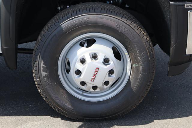 2026 GMC Sierra 3500HD Crew Cab, Long Bed, Pro Dual Rear Wheel, 4WD