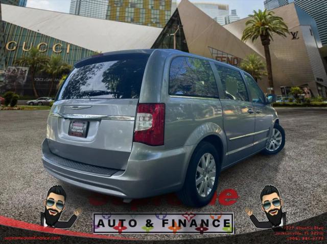 2015 Chrysler Town & Country Touring