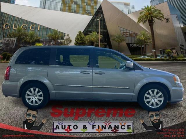 2015 Chrysler Town & Country Touring