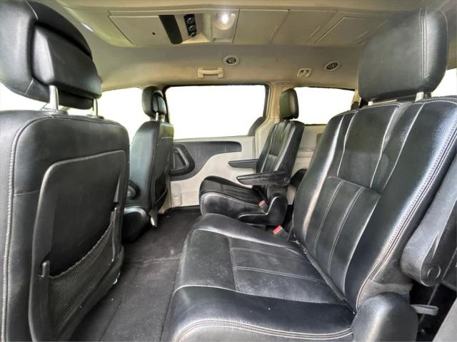 2015 Chrysler Town & Country Touring