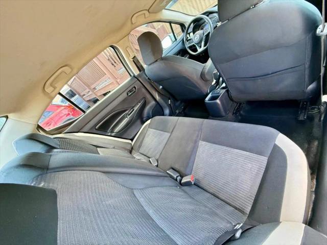 2020 Nissan Versa SV Xtronic CVT