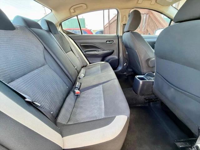 2020 Nissan Versa SV Xtronic CVT