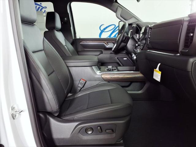 2026 GMC Sierra 2500HD Crew Cab, Standard Bed, SLT, 4WD