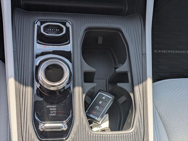 2026 Jeep Cherokee Laredo 4x4