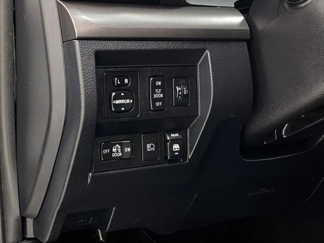 2018 Toyota Tundra SR5 5.7L V8
