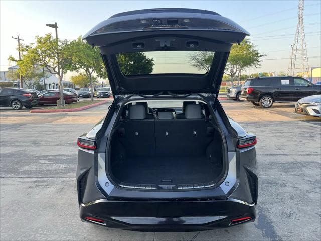 2025 Lexus RZ RZ 300e