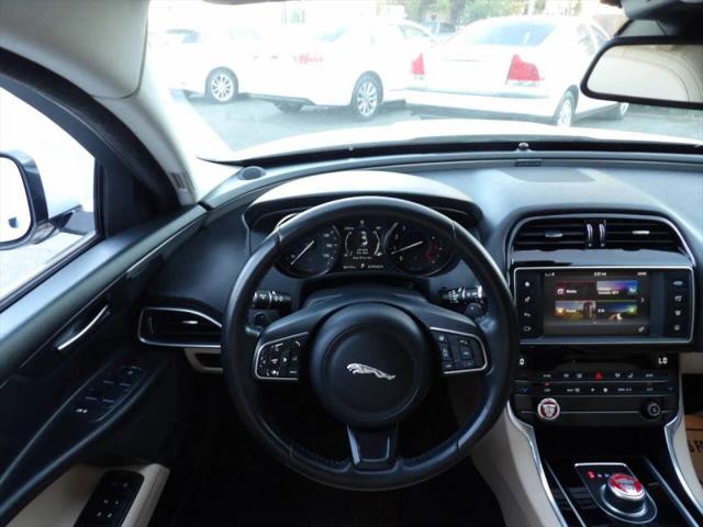 2017 Jaguar XE 35t Prestige