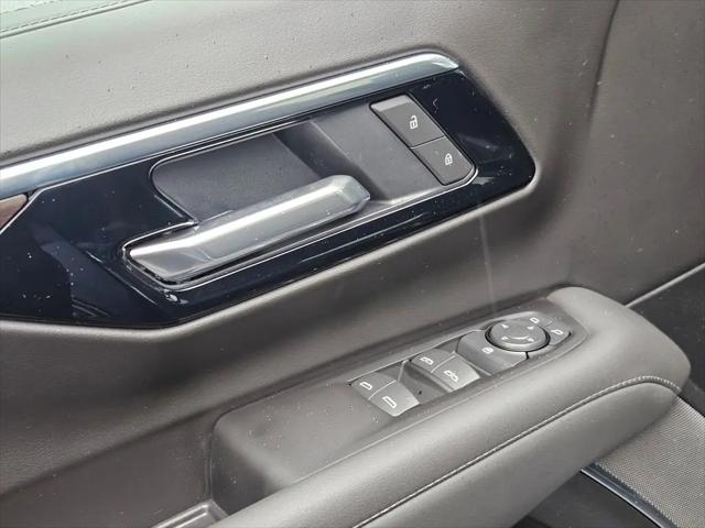 2026 Chevrolet Suburban LS, 4WD