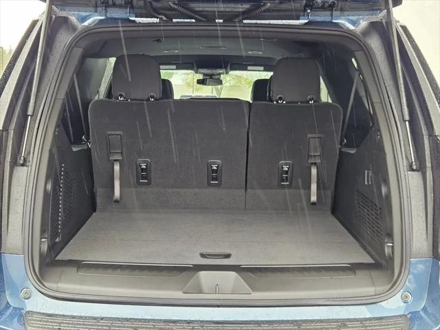 2026 Chevrolet Suburban LS, 4WD