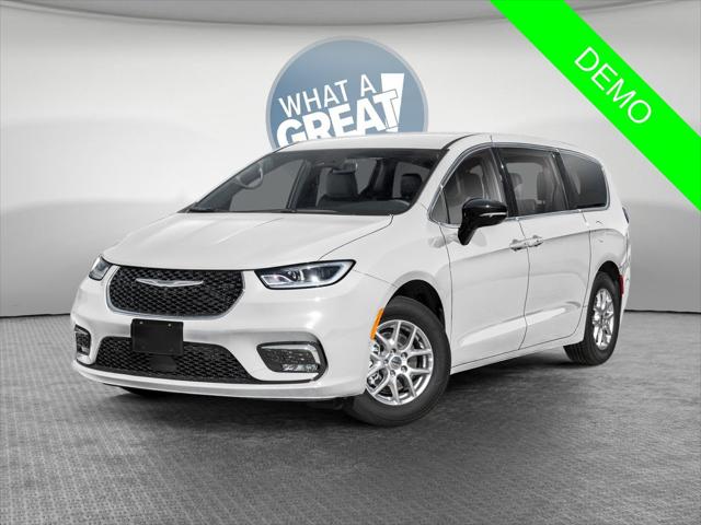 2026 Chrysler Pacifica Select AWD for sale in Pittsburgh, PA