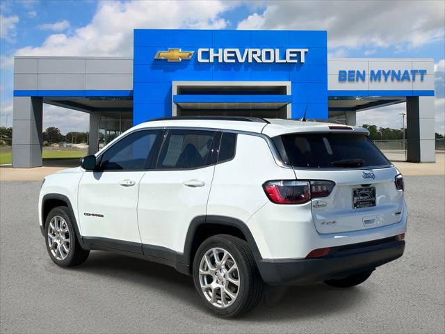 2022 Jeep Compass Latitude Lux 4x4