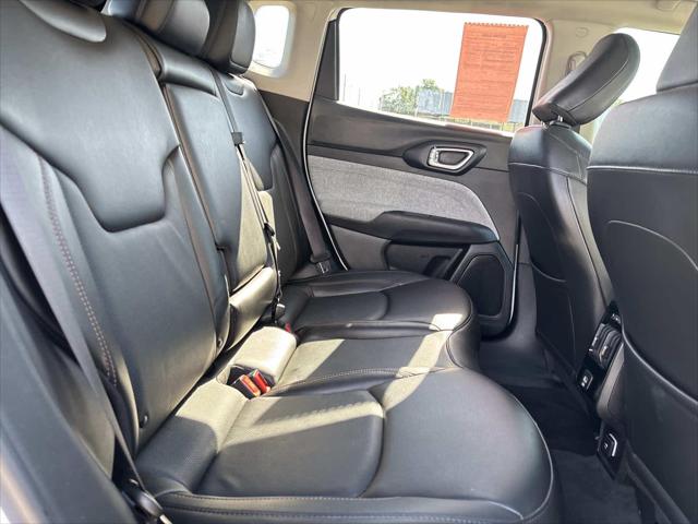 2022 Jeep Compass Latitude Lux 4x4
