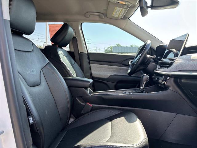 2022 Jeep Compass Latitude Lux 4x4