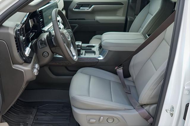 2026 GMC Sierra 1500 Crew Cab, Short Bed, SLT, 4WD