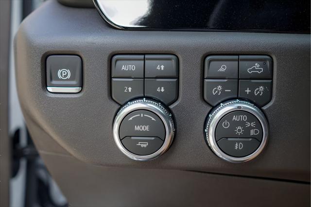 2026 GMC Sierra 1500 Crew Cab, Short Bed, SLT, 4WD