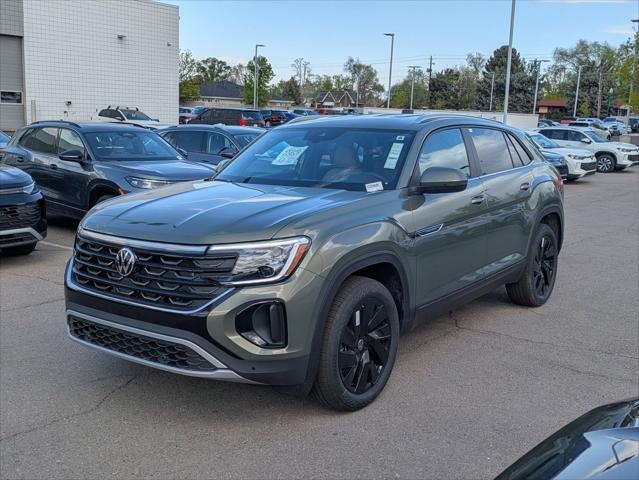 2026 Volkswagen Atlas Cross Sport SE with Technology