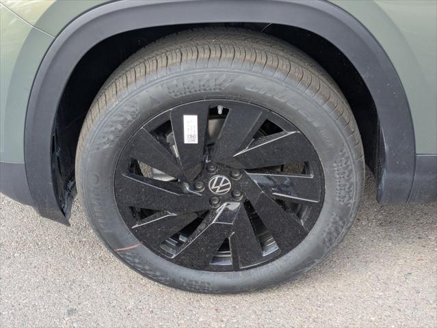 2026 Volkswagen Atlas Cross Sport SE with Technology