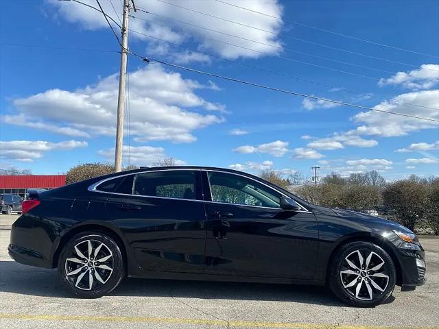 2022 Chevrolet Malibu FWD RS
