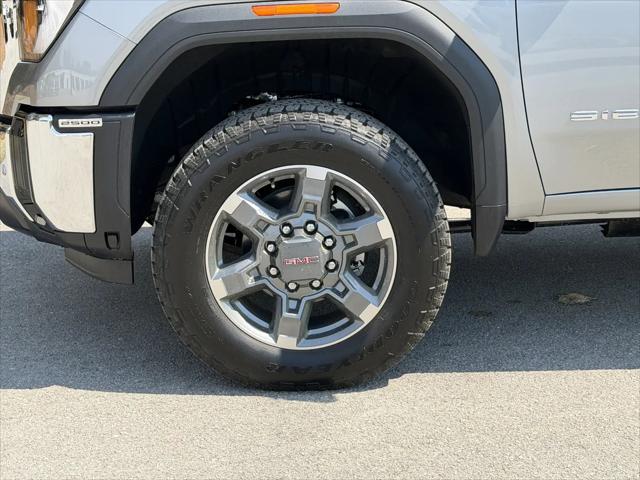 2026 GMC Sierra 2500HD Crew Cab, Standard Bed, SLT, 4WD