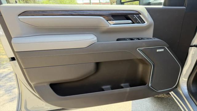 2026 GMC Sierra 2500HD Crew Cab, Standard Bed, SLT, 4WD
