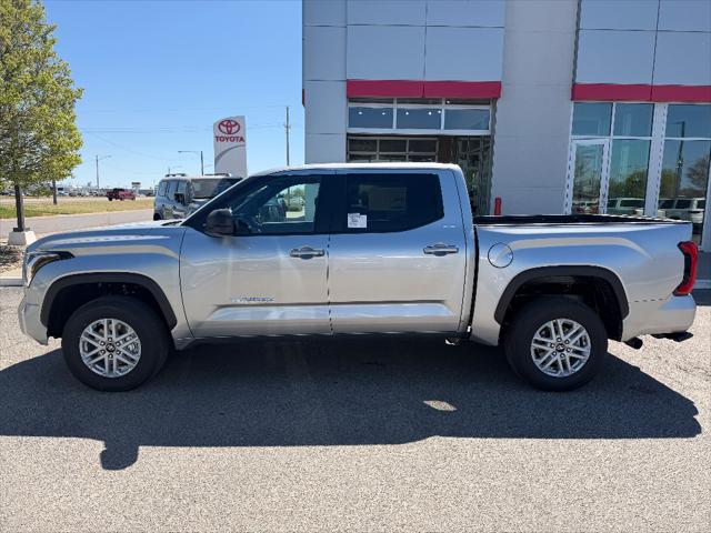 2026 Toyota Tundra SR5 CrewMax 5.5' Bed