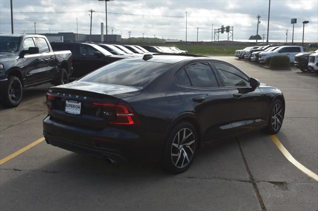 2020 Volvo S60 T6 Momentum