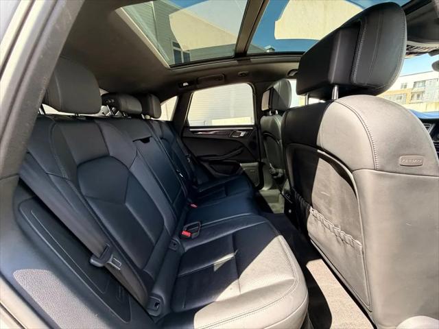 2015 Porsche Macan S