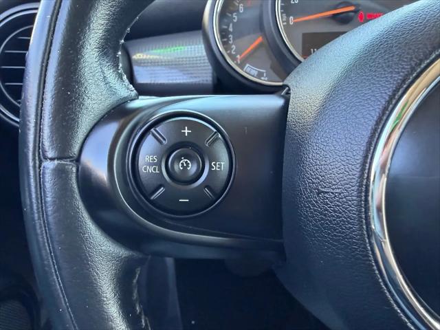 2017 MINI Hardtop Cooper