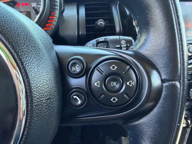 2017 MINI Hardtop Cooper